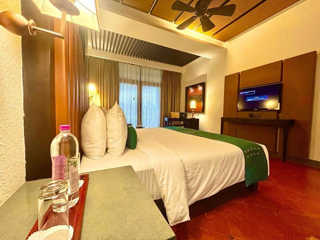 Plumeria Lake Resort & Spa Vayalār المظهر الخارجي الصورة